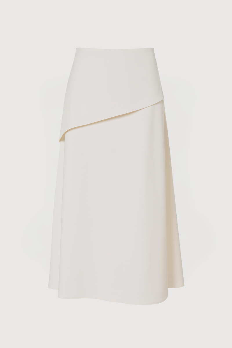 Falda midi crema de corte evasé.