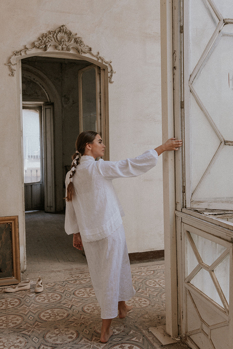 Nightgown and robe set