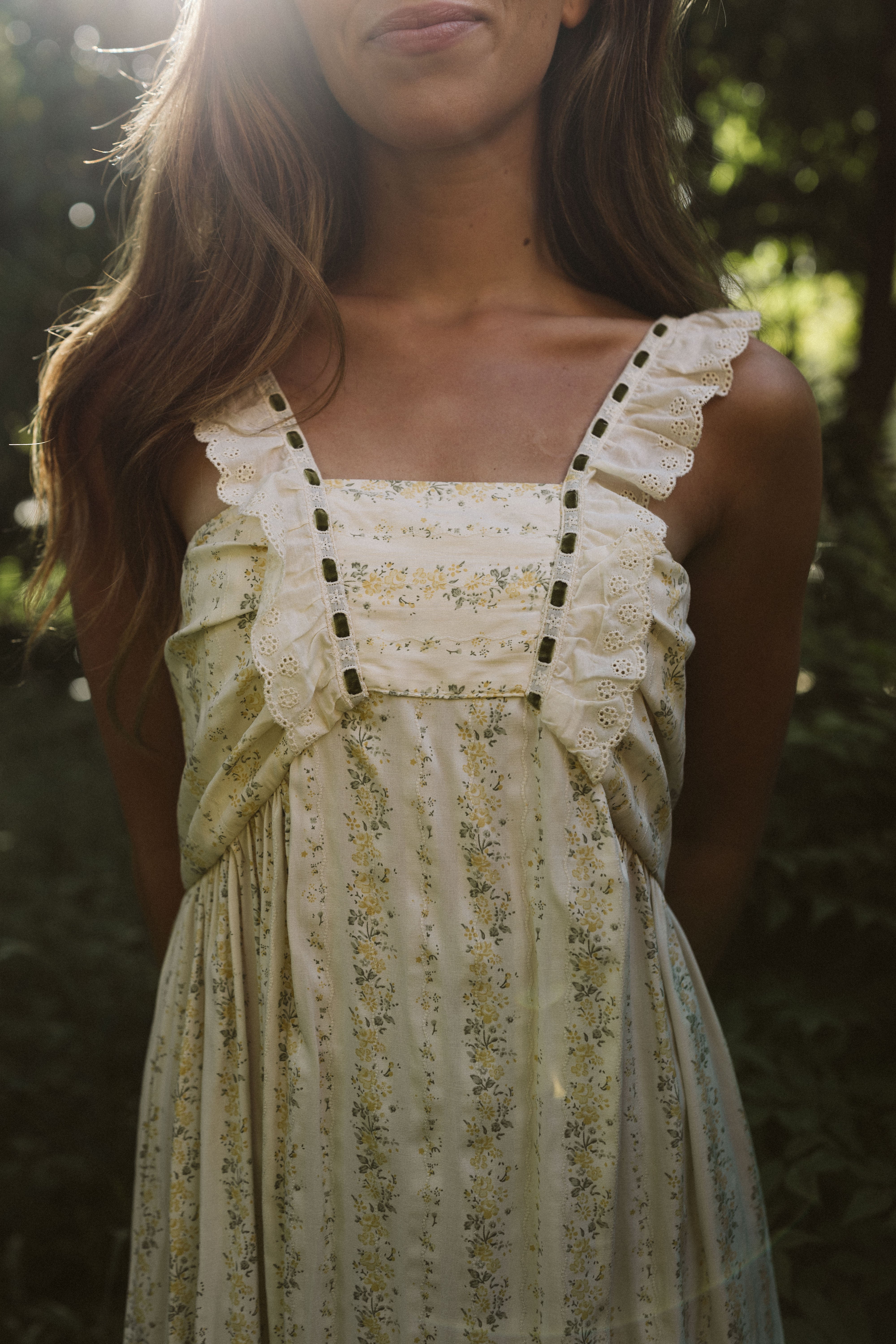 Conjunto Camisón y Bata Flores Amarilla