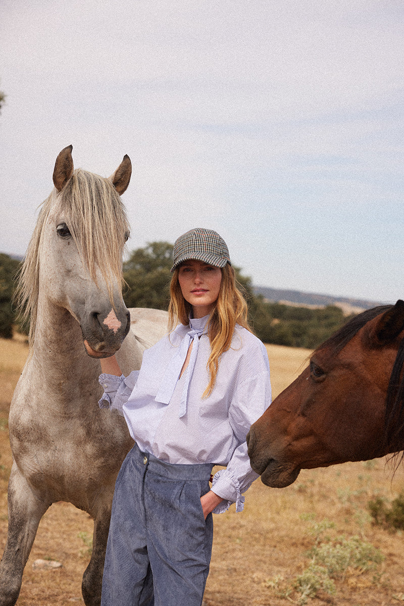 Paula light blue shirt