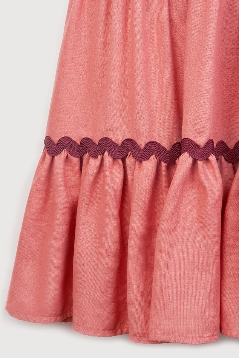 detalle Vestido de fiesta de lino rosa y detalles bordados
