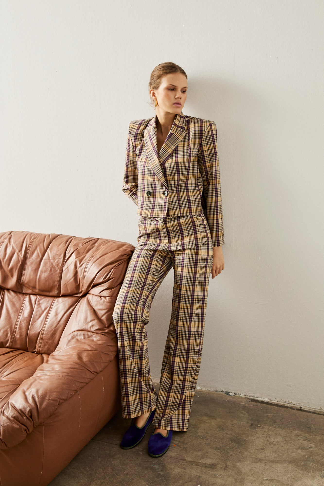 Pantalón de pinzas cuadros